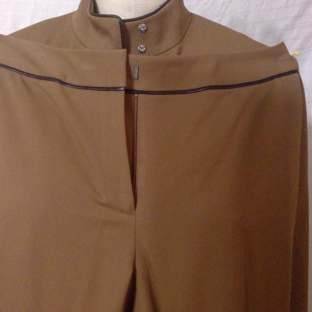 Ann Taylor 2 piece suit with leather trim Size 10P - Picture 8 of 11